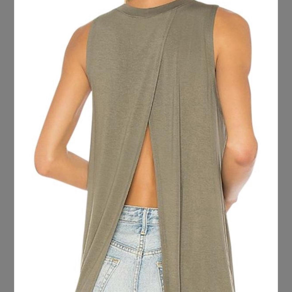 💛BCBGeneration open-back Olive tank top